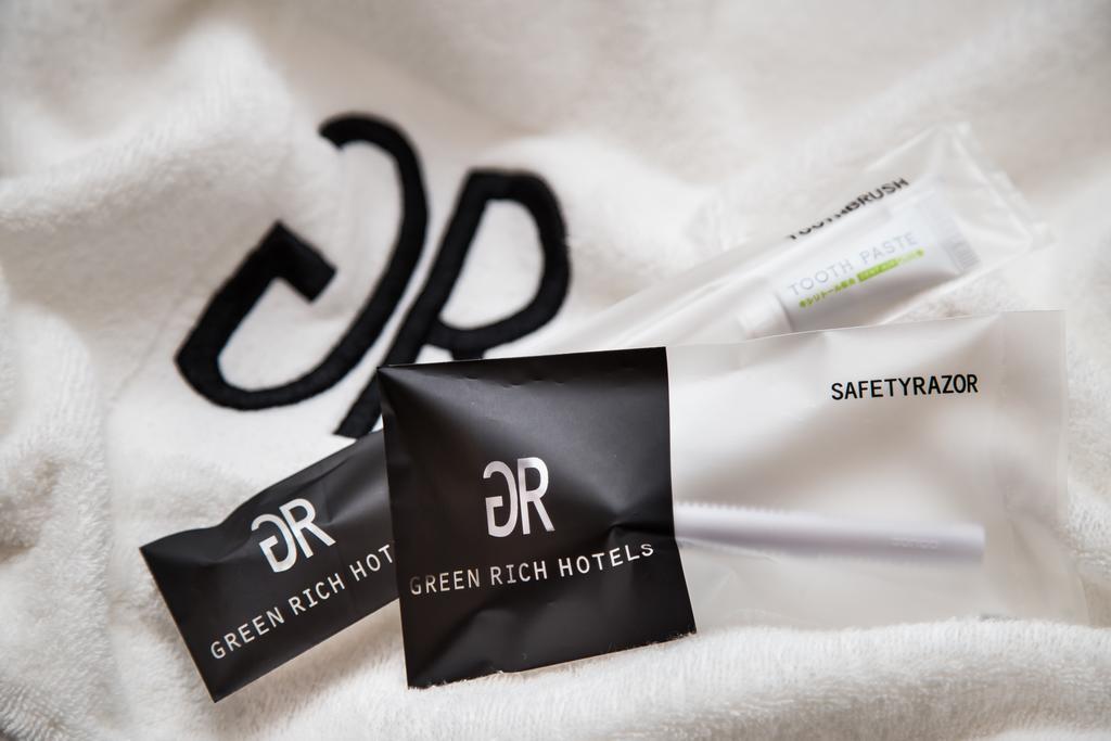 Green Rich Hotel Iwakuni Ekimae  Bagian luar foto