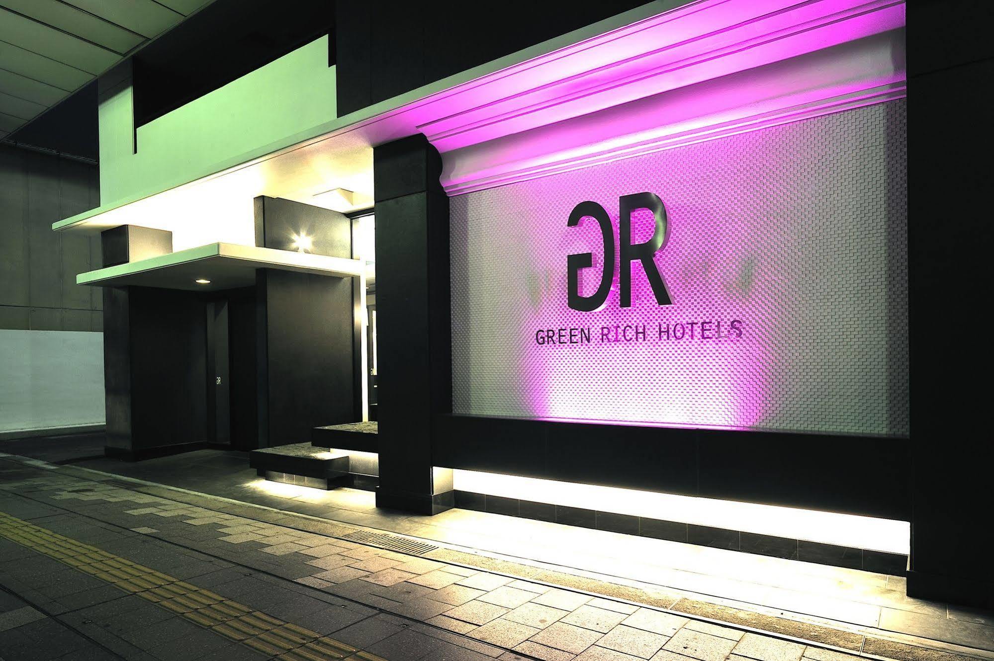Green Rich Hotel Iwakuni Ekimae  Bagian luar foto